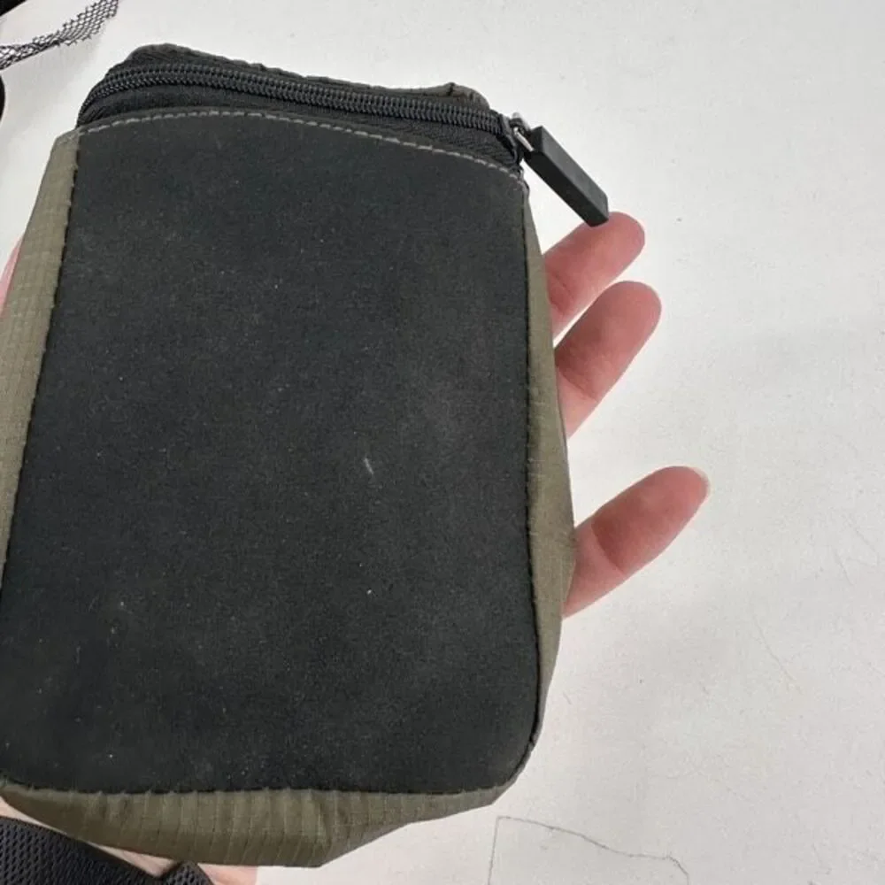 Levenger mini case green mesh‎ travel
